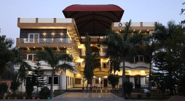 Ishwar Nain Hotel, Забронировать Отель Отели штата Раджастхана 3 звезды, 3*