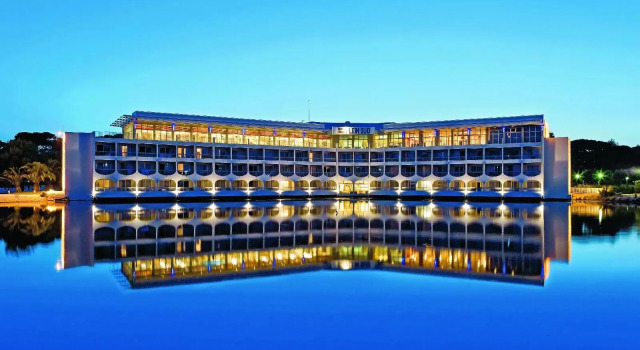 Hotel Le Plein Sud Hyeres, Забронировать Отель СПА-отели Йера, SPA-услуги