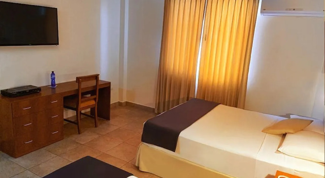 Hotel Palmira Inn, Rezervați Hotel Hoteluri în Santa Elena Province cu parcare, Parcare