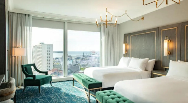 Четырёхместный номер Standard The Sutton Place Hotel Halifax