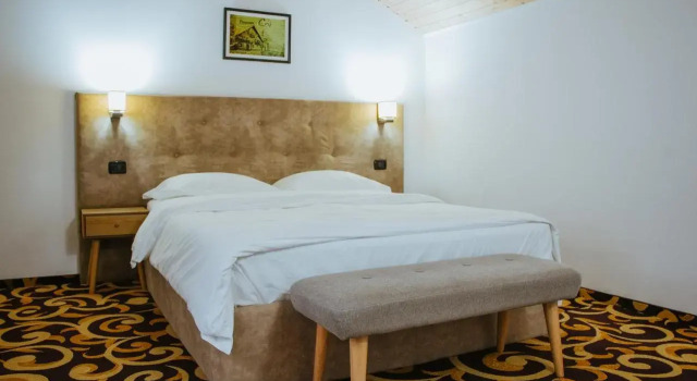 Pensiunea Cris, Reserva ahora Hotel Hoteles de 5 estrellas en Suceava, 5*