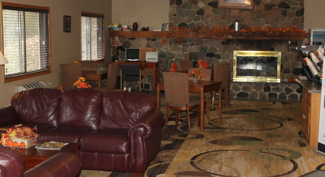 Boarders Inn & Suites by Cobblestone Hotels, Rezervați Hotel Hoteluri în Ripon cu parcare, Parcare