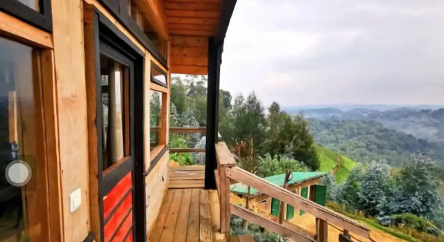 Двухместный номер Standard с балконом и с видом на горы Nyungwe Nziza Ecolodge