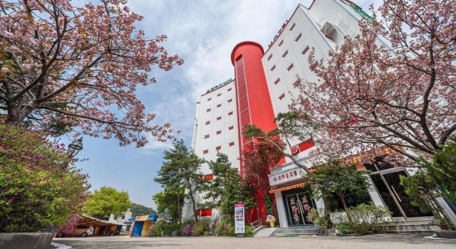Brown Motel