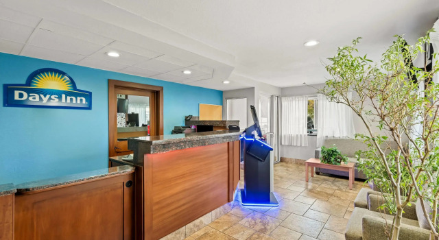 Days Inn by Wyndham Ames, Varaa Hotelli Ames Iowa