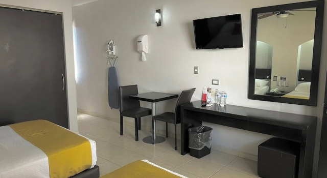 Четырёхместный номер Standard Hotel Maioris Guadalajara