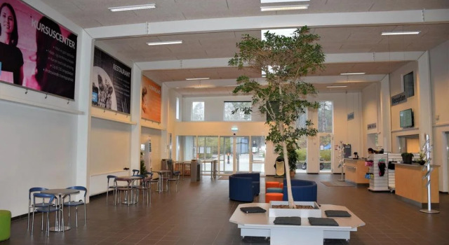 Nørresundby Kursuscenter, Забронировать Отель Нёрресунбю Северная Ютландия