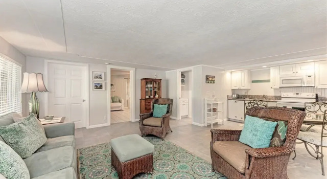 New Rental The Haven Unit 1 Heated Pool 1 Bedroom Home by Redawning