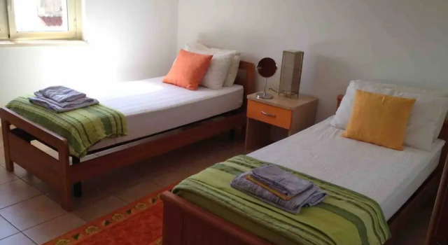 Апартаменты Apartment Sleeps 4 With Pool-pet & Family Friendly
