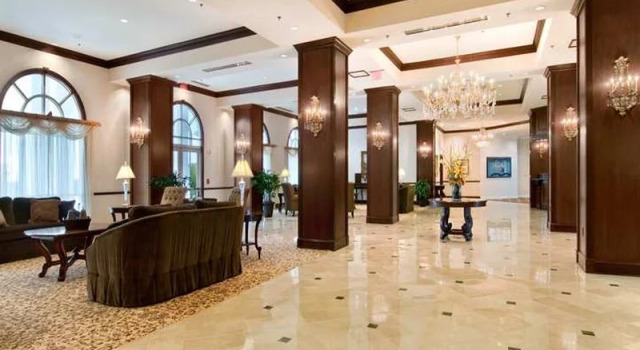 Airport Inn and Suites, Buchen Sie Hotel Paradise. USA