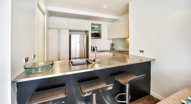QV Living in the Harbour - 478, Rezerwuj Hotel Hotele w Auckland Region z parkingiem, Parking