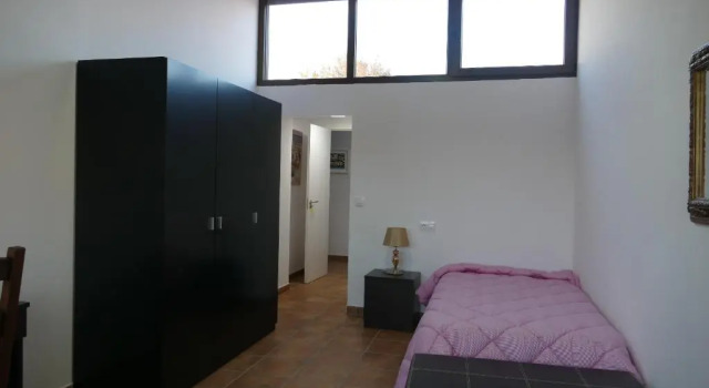 Villamercedes Estudio 5, Забронировать Отель Вильямайор 