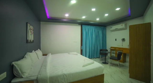 G Hotel