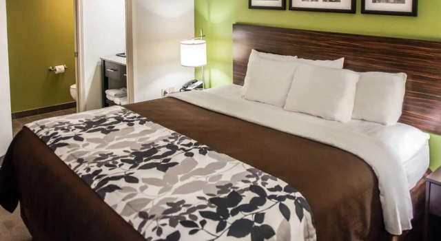 Номер Standard Garner Hotel Topeka West by IHG