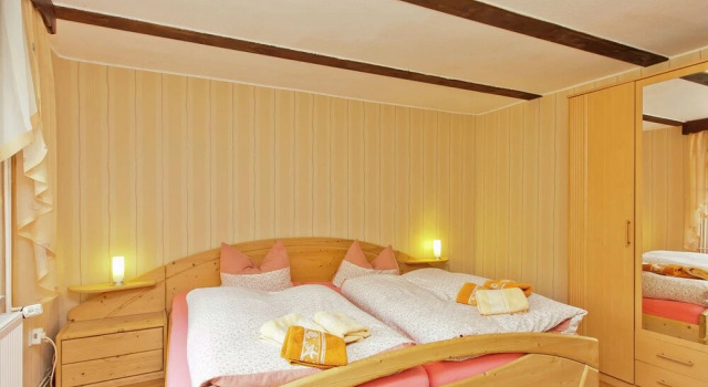 Detached Holiday Home With Wonderful View, Balcony and Garden, Book Hotel Schleusegrund Hildburghausen