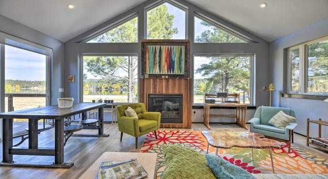 Коттедж с 3 комнатами с балконом Lake Pagosa Home w/ Hot Tub & Mtn/lake Views!