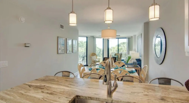 208 B Shipwatch by Avantstay Ocean Views Close to Beach Community Pool!