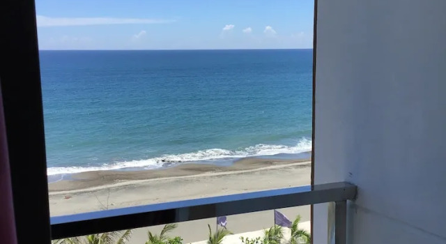 Номер Standard с красивым видом из окна EM Royalle Hotel & Beach Resort