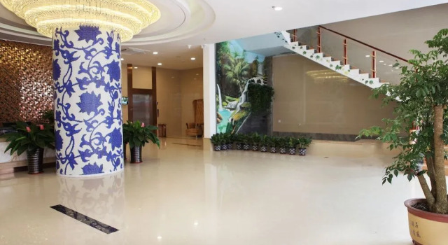 Guangzhou Helong Hotel