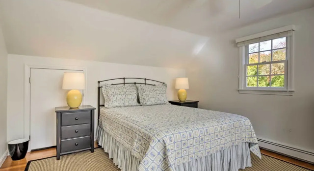 Коттедж 2 Bicycles Provided! Cape Cod Cottage w/ Deck