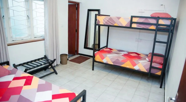 Tuk Tuk Hostels