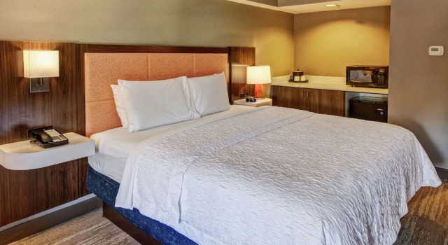 Двухместный номер Standard с красивым видом из окна Hampton Inn Elizabeth City