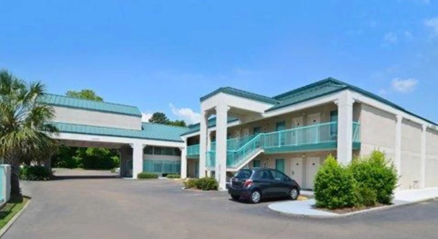 FairBridge Inn Express Natchez, Book Hotel Hoteller i Natchez med pool, Swimmingpool