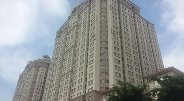 2Br Apartment Gading Mediterania Residence with Android TV, Prenota Appartamento Kelapa Gading 