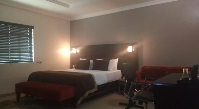 Двухместный номер Royal с красивым видом из окна Neocourts Hotel