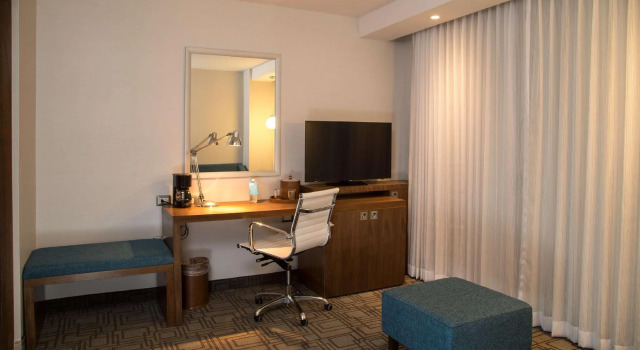Двухместный люкс Hampton Inn by Hilton Hermosillo
