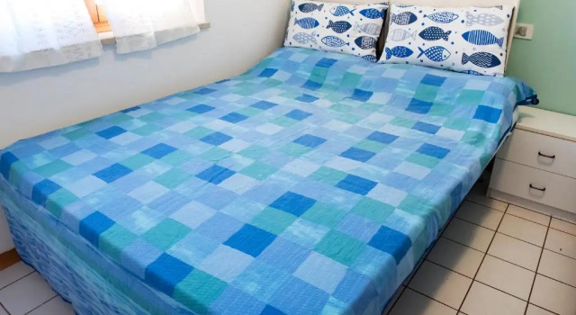 M295 - Marcelli, bilocale a 200 metri del mare, Book Hotel Hoteller i Marche med parkering, Parkering