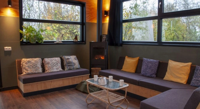 Waterlodge Goudule in Nes, Prenota Casa vacanze Hotel a Frisia con parcheggio, Parcheggio