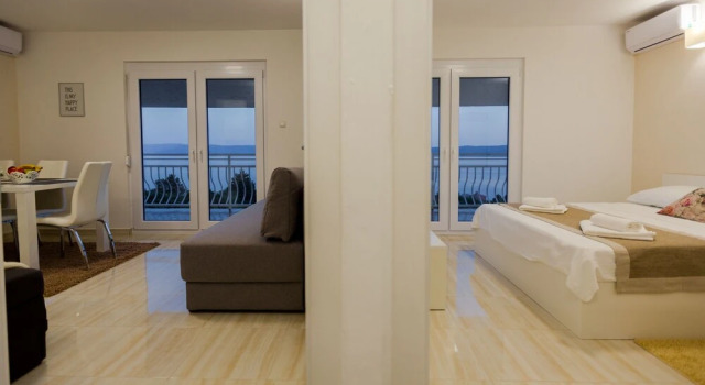 Seaview Studio Apartmani Sleeps 2 - Wifi & Tv, Забронировать Апартаменты/квартира Цриквеница Приморско-Горанская жупания