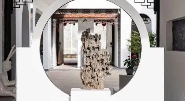 Tengchong Phoenix Terrace · Mengying Wenquan Resort Chinese Inn, Boek Resort Hotels in Yunnan met parkeren, Parkeren