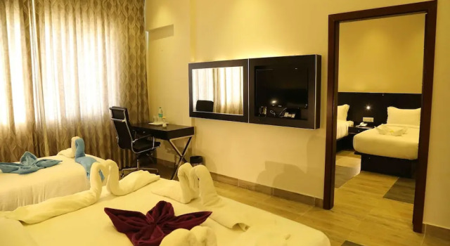 Двухместный номер Deluxe Hotel Queens Inn Velankanni