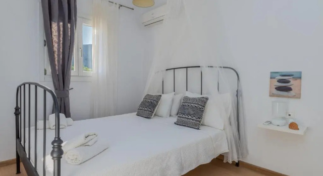 Uno Apartment 1st Floor, Забронировать Апартаменты/квартира Апартаменты Ливадия, Апартаменты/квартира