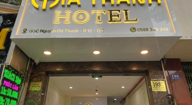 Khach San Gia Thanh, Забронировать Отель Отели Хошимина с парковкой, рядом с Thong Nhat Stadium, Парковка