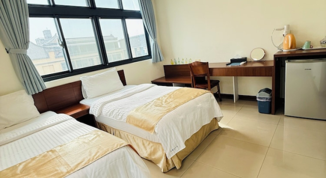 Kényelem kétágyas szoba a városra néző kilátással és erkéllyel Frank's Hostel
