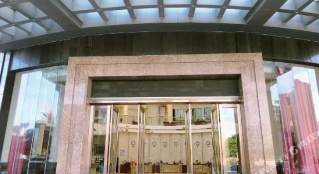 Joy Gate Mercure Hotel