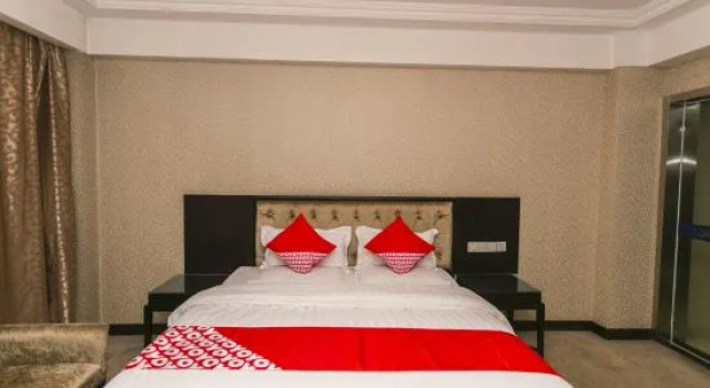 Люкс Deluxe Lanyi Holiday Hotel