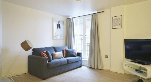 Uber London Trafalgar Apartments, Забронировать Апартаменты/квартира Вестминстер Лондон, рядом с Театр «Принц Эдуард»