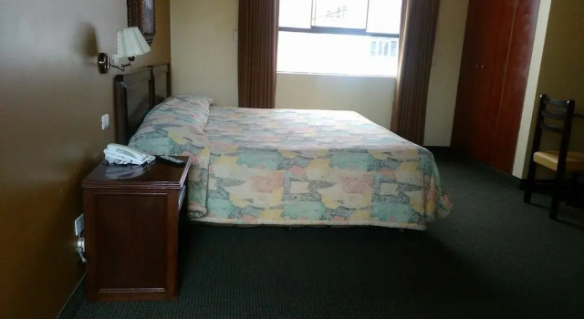 Полулюкс Cesar's Hotel La Merced