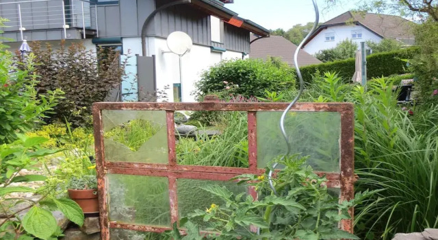 Апартаменты Apartment in Vulkaneifel With Idyllic Garden
