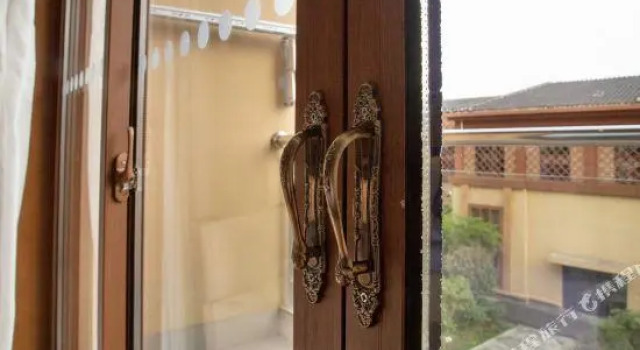 Huangguoshu Waterfalls Yingbin Hotel, Prenota Hotel Hotel a Anshun con parcheggio, Parcheggio