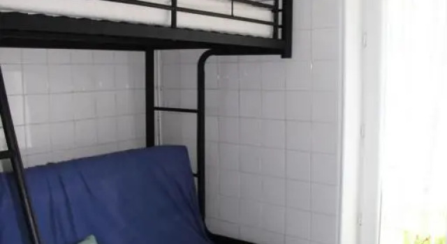 Maison 4 Pièces 9 Personnes Proche Plage 74657, Rezerwuj Hotel Roquevaire Carros