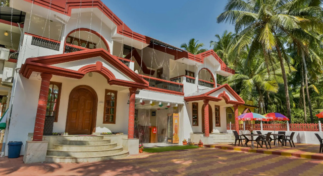 OYO 9741 Triple Beach Guest House
