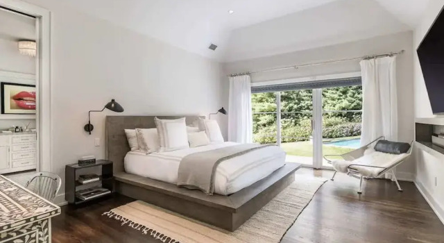 Bull Path Manor by Rove - 4BR Family Home With Pool & Hot Tub, 予約 バケーションホーム ノースウェスト ハーバー アメリカ合衆国