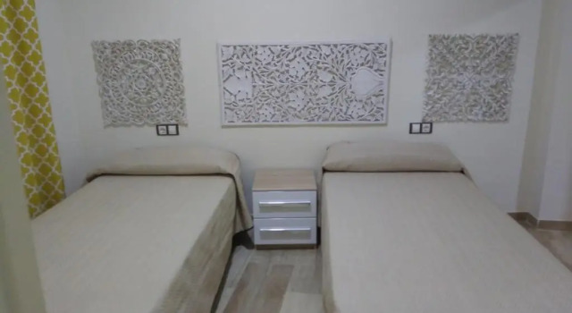 Апартаменты Цокольный этаж Hostal Colón Don Miguel