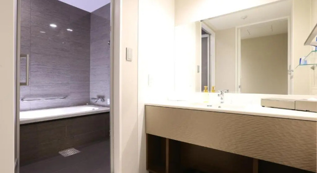 Трёхместный номер Standard QUINTESSA HOTEL The Collection Osaka Bay