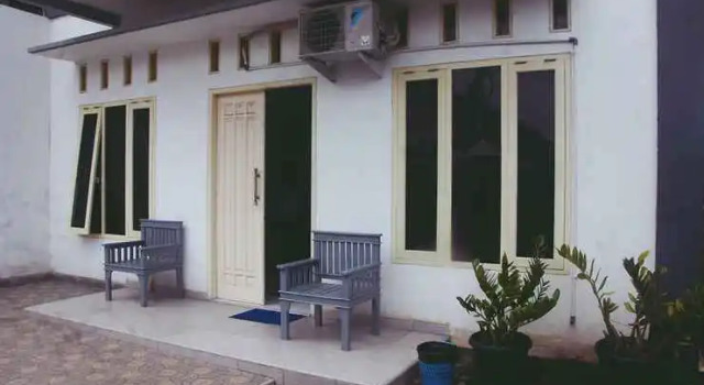 Kost By U, Book Hotel Hotels in Semarang with Parking, near Semarang Poncol Train Station, Parking